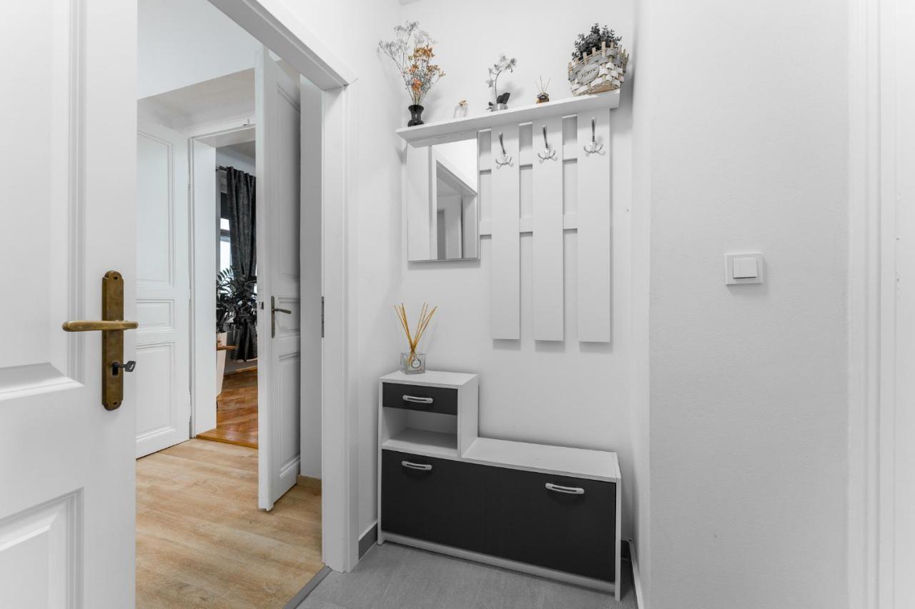 Alla Prague Apartment ภายนอก รูปภาพ